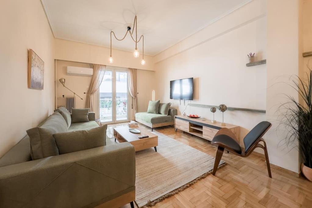 Spacious Urban Apt In The Heart Of Athén Kültér fotó