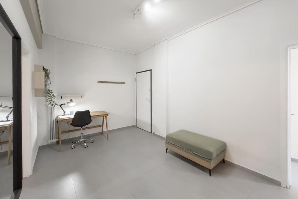 Spacious Urban Apt In The Heart Of Athén Kültér fotó