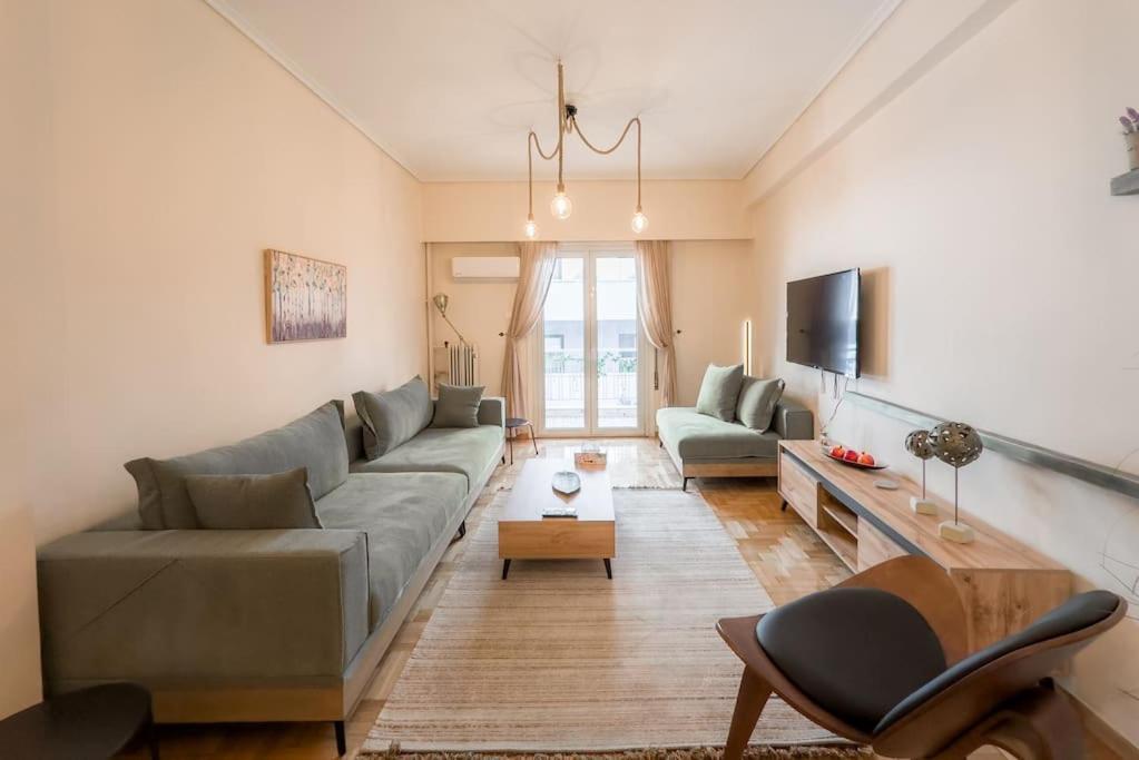 Spacious Urban Apt In The Heart Of Athén Kültér fotó